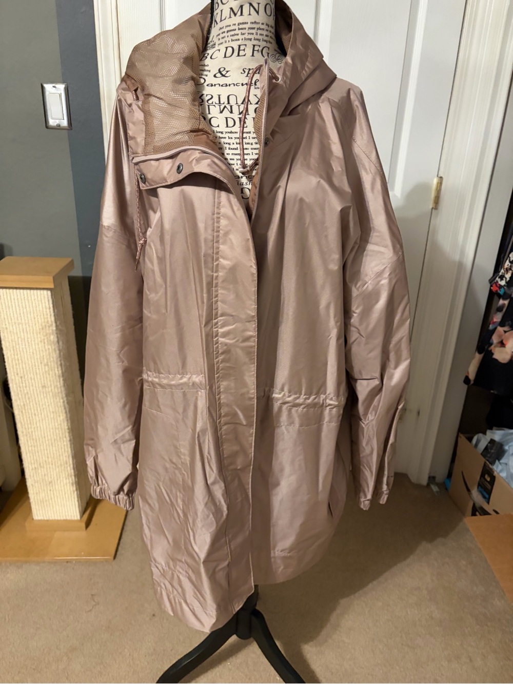 Columbia Women's Hooded Rain Coat in Dusty Rose